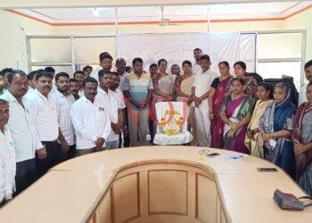 ದಿವಂಗತ ಚನ್ನಪ್ಪ ಕಂಠಿ ಅಗಲಿಕೆಗೆ ಪುರಸಭೆ ಸಭಾ ಭವನದಲ್ಲಿ ಶ್ರದ್ಧಾಂಜಲಿ 