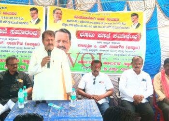 13ಕೋಟಿ ರೂ.ವೆಚ್ಚ ಅಭಿವೃದ್ಧಿ ಕೆಲಸಗಳಿಗೆ ಅನುದಾನ ಹಂಚಿಕೆ ಹಿರೇಮುರಾಳ-ಕೇಸಾಪುರ ಹುನಕುಂಟಿ ರಸ್ತೆಗೆ ಕಾಮಗಾರಿಗೆ ಚಾಲನೆ