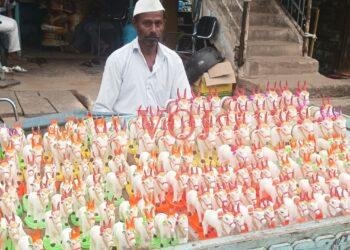 ಎತ್ತುಗಳಿಗೆ ಪೂಜೆ, ರೈತ ಮಳೆಗಾಗಿ ರೈತರು ದೇವರಲ್ಲಿ ಪ್ರಾರ್ಥನೆ