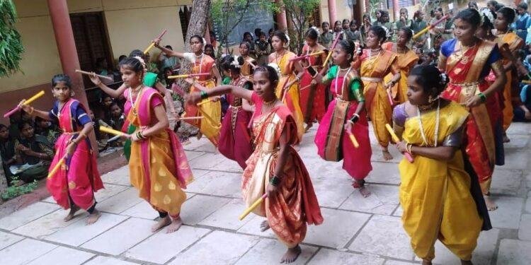 ಕಲಾ ಪ್ರತಿಭೆ ಕಾರ್ಯಕ್ರಮ ಮಕ್ಕಳಲ್ಲಿ ಹುಗುಗಿರುವ ಪ್ರತಿಭೆ ಹೊರಬರಲಿ : ರೇಷ್ಮಾ ಚವ್ಹಾಣ