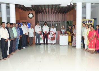 ಪ್ರಜಾಪ್ರಭುತ್ವ ವ್ಯವಸ್ಥೆಯಲ್ಲಿ ಉತ್ತಮ ನಾಯಕರನ್ನು ಆಯ್ಕೆ ಮಾಡುವ ಜವಾಬ್ದಾರಿ ನಾಗರಿಕರ ಮೇಲೆ ಇದೆ