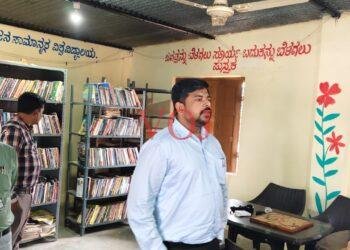 ಜಿ.ಪಂ.ಸಿಇಓ ರಿಷಿ ಆನಂದ ಅವರಿಂದ ಬಬಲೇಶ್ವರ ತಾಲೂಕಿನ ನಿಡೋಣಿ ಗ್ರಾ.ಪಂ. ಗೆ ಭೇಟಿ ನೀಡಿ ವಿವಿಧ ಕಾಮಗಾರಿಗಳ ಪರಿಶೀಲನೆ