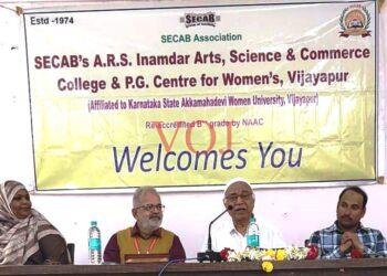 ಕೇವಲ ಪದವಿ ಗಳಿಸಿ ಪಾಸಾಗುವ ಕಡೆ ಗಮನ ಕೊಡದೇ ಜೀವನಕ್ಕೆ ಅವಶ್ಯಕವಾದ ಜ್ಞಾನಗಳಿಸುವದು ಕಲಿಕೆಯ