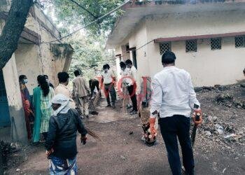 ತಾಲೂಕು ಪಂಚಾಯತ ಆವರಣದಲ್ಲಿ ವಿವಿಧ ಬಗೆಯ ಸಸಿಗಳನ್ನು ನಡುವ ಮೂಲಕ ಚಾಲನೆ: ತಾಪಂ ಇಓ ಮಸಳಿ