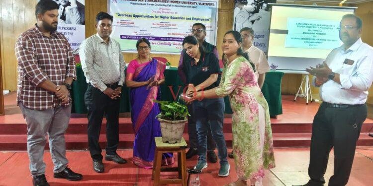 ಶಿಷ್ಯವೇತನಗಳನ್ನು ಸದ್ಬಳಕೆ ಮಾಡಿಕೊಂಡು ಉನ್ನತ ಶಿಕ್ಷಣ ಪಡೆಯಬೇಕು