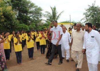 ಸ್ವಪ್ನ ಕಿವುಡ ಮತ್ತು ಮೂಕ ಮಕ್ಕಳ ವಸತಿ ಶಾಲೆ’ಗೆ  ಸಚಿವ ಸತೀಶ್ ಜಾರಕಿಹೊಳಿ ಭೇಟಿ