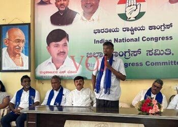 ಪಕ್ಷದ ಕಾರ್ಯಕರ್ತರ ಅಹವಾಲು ಸ್ವೀಕರಿಸಿದ ಸಚಿವ ಜಾರಕಿಹೋಳಿ