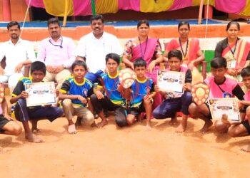 ಕ್ರೀಡಾಕೂಟದಲ್ಲಿ ಗುಂಡು ಮಕ್ಕಳ ವೈಯಕ್ತಿಕ ವಿಭಾಗದಲ್ಲಿನ100 ಮಿಟರ್ ಓಟದ, ಖೋಖೋ,ಕಬಡ್ಡಿ, ಸ್ಪರ್ಧೆಯಲ್ಲಿ ಎಸ್ ಎನ್ ಡಿ ಪಬ್ಲಿಕ್ ಸ್ಕೂಲ್ ಪ್ರಥಮ,ದ್ವೀತಿಯ