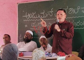 ಬದುಕಿಗೆ ಅಗತ್ಯವಾದ ಮಾನವೀಯ ಮೌಲ್ಯ ಬೆಳೆಸಿಕೊಳ್ಳಿ- ಸಂತೋಷ ಬಂಡೆ