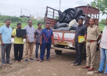 ಅಕ್ರಮವಾಗಿ ಪಡಿತರ ಅಕ್ಕಿಯನ್ನು ಸಂಗ್ರಹಿಸಿ ಸಾಗಾಟ ವೇಳೆ ಆಹಾರ ಇಲಾಖೆ ಅಧಿಕಾರಿ ಹೂಗಾರ ನೇತೃತ್ವದಲ್ಲಿ ದಾಳಿ..!