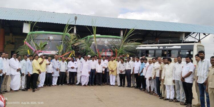 ವಿಜಯಪುರ- ಬಬಲೇಶ್ವರ ಮಧ್ಯೆ ಸಾಮಾನ್ಯ ಸಾರಿಗೆ ಎರಡು ಬಸ್ಸುಗಳ ಸೇವೆ ಪ್ರಾರಂಭ