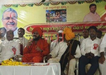 ನಮ್ಮ ದೇಶದಲ್ಲಿ ದೇವಸ್ಥಾನ, ಮಠ, ಮಂದಿರಗಳು ಸಂಸ್ಕಾರ ನೀಡುವ ಕೇಂದ್ರಗಳಾಗಿವೆ : ಷ.ಭ್ರ ಅಭಿನವ ಮುರಘೇಂದ್ರ