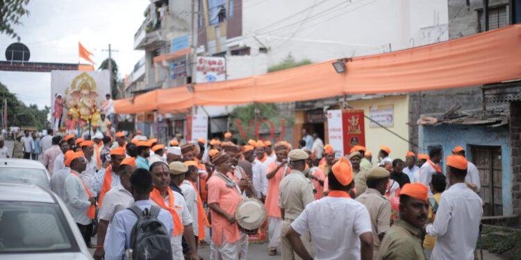 ಗಜಾನನ ಮಹಾಮಂಡಳ ಗಣೇಶನ ಉತ್ಸವ ಮೂರ್ತಿಯ ಮೆರವಣಿಗೆ ಸಾಂಕೇತಿಕ