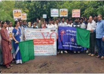 ಹೆಚ್ಐವಿ ಮುಕ್ತ ಜಿಲ್ಲೆಯನ್ನಾಗಿಸಲು ಜಾಗೃತಿಗಾಗಿ ಬ್ಯಾಕ್ ರ್ಯಾಲಿ