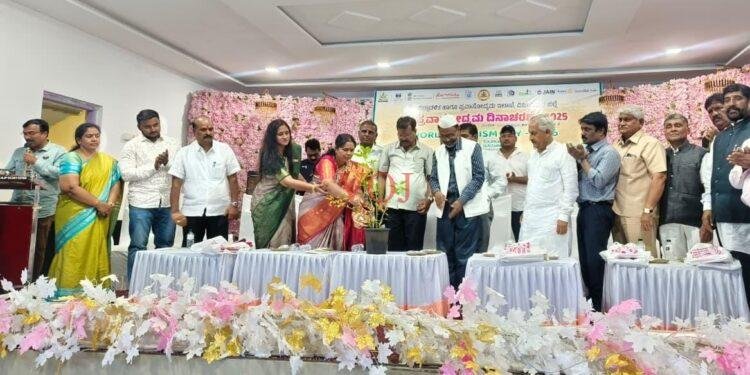 ವಿಶ್ವ ಪ್ರವಾಸೋದ್ಯಮ ದಿನ ಆಚರಣೆ ಪ್ರವಾಸೋದ್ಯಮ ಅಭಿವೃದ್ದಿಯೊಂದಿಗೆ ಪರಿವರ್ತನೆಯಡೆಗೆ ಸಾಗುತ್ತಿರುವ ಜಿಲ್ಲೆ -ಶಾಸಕ ವಿಠ್ಠಲ ಕಟಕದೊಂಡ