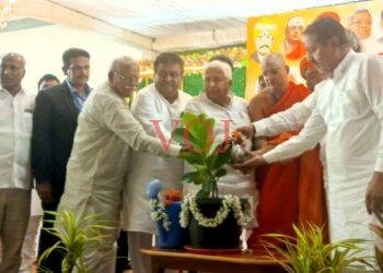 ಅಕಾಲಿಕ ಮಳೆಯಿಂದ ಸರಿಯಾದ ಬೆಳೆ ಬರುತ್ತಿಲ್ಲ ಮರಗಳನ್ನು ಬೆಳೆಸಬೇಕು ಮರಗಳ‌ ಮಾರಣಹೋಮ ನಿಲ್ಲಬೇಕು