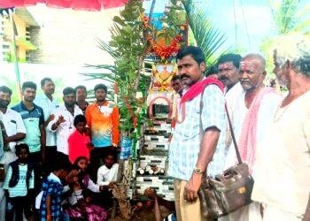 ಚವನಭಾವಿ ಗ್ರಾಮದಲ್ಲಿ ಬ್ರಹ್ಮಶ್ರೀ ನಾರಾಯಣ ಗುರುಗಳ 171 ನೇ ಜಯಂತಿಯನ್ನು ಆಚರಣೆ.