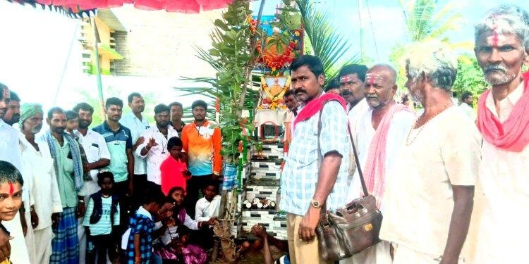 ಚವನಭಾವಿ ಗ್ರಾಮದಲ್ಲಿ ಬ್ರಹ್ಮಶ್ರೀ ನಾರಾಯಣ ಗುರುಗಳ 171 ನೇ ಜಯಂತಿಯನ್ನು  ಆಚರಣೆ.