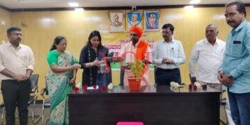 ಕಿತ್ತೂರು ರಾಣಿ ಚೆನ್ನಮ್ಮ ದೇಶಕ್ಕೆ ಮಾದರಿ: ಅನುರಾಧ ವಸ್ತ್ರದ