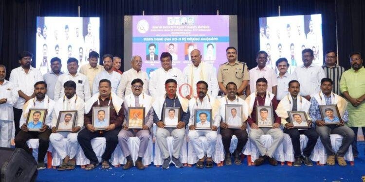 ಪತ್ರಿ ಅಸ್ತಿತ್ವ ಉಳಿಸಿಕೊಳ್ಳಲು ಹೋರಾಟ ನಡೆಸಬೇಕಾದ ಅನಿವಾರ್ಯತೆ