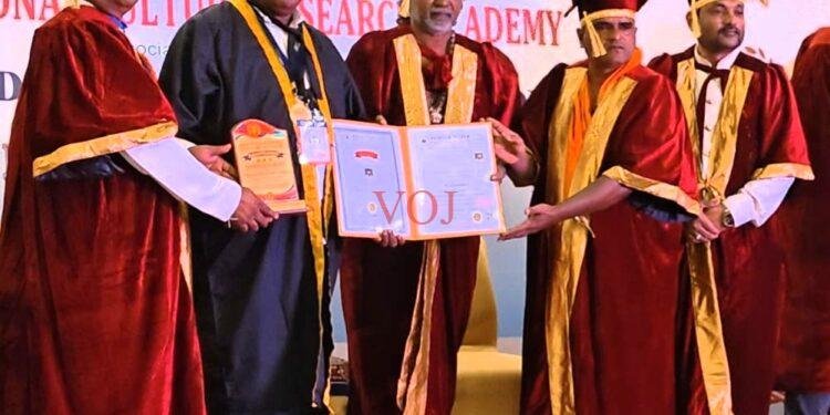 ಕ್ರೀಡಾ ಸಾಧನೆಗೆ ಗೌರವದ ಮುದ್ರೆ: ಎಂ.ಕೆ. ಗುಡಿಮನಿಗೆ ಗೌರವ ಡಾಕ್ಟರೇಟ್ ಪ್ರಧಾನ