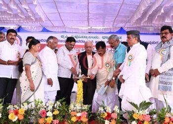 ಜನವರಿ 4ರಿಂದ 6ರ ವರೆಗೆ ಕೃಷಿ ಮೇಳ ರೈತರು ಸಾವಯವ ಕೃಷಿ ಪದ್ಧತಿ ಅಳವಡಿಸಿಕೊಳ್ಳಿ-ವಿಠ್ಠಲ ಕಟಕಧೋಂಡ