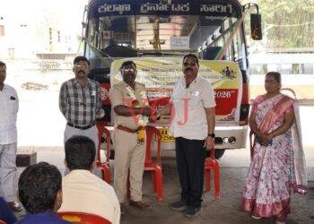 ರಸ್ತೆ ಸುರಕ್ಷತಾ ಮಾಸ: ಪಟ್ಟಣದಲ್ಲಿ ಜಾಗೃತಿ ಅಭಿಯಾನ.