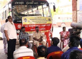 ರಸ್ತೆ ಸುರಕ್ಷತೆ ನಿಯಮ ಪಾಲಿಸಲು ಚಾಲಕರಿಗೆ ಕರೆ