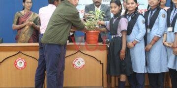 ಮಕ್ಕಳು ಪ್ರಶ್ನೆ ಮಾಡುವ ಮನೋಭಾವ ಹೊಂದಬೇಕು -ಶಶಿಧರ ಕೋಸಂಭೆ