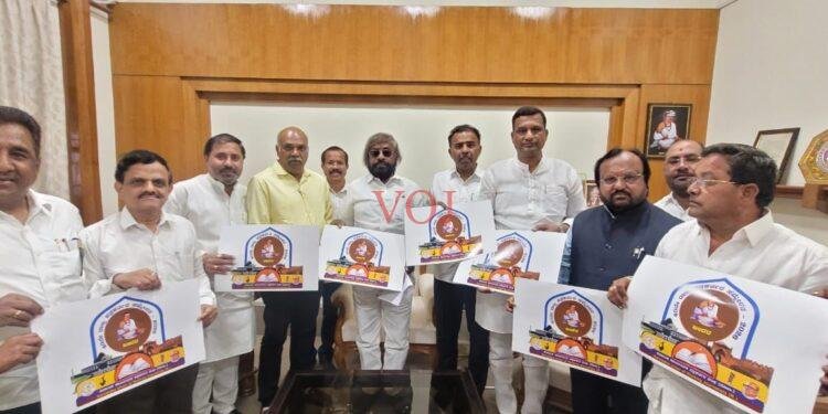 40ನೇ ರಾಜ್ಯ ಪತ್ರಕರ್ತರ ಸಮ್ಮೇಳನದ ಲಾಂಛನ ಅನಾವರಣ ಮಾಡಿದ ಮುಖ್ಯಮಂತ್ರಿ ಸಿದ್ದರಾಮಯ್ಯ