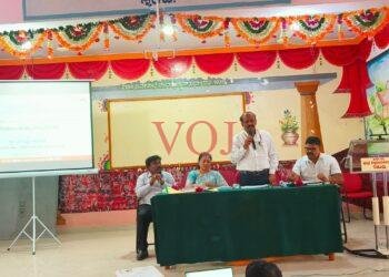 ಇಂಡಿ ನಗರದ ಗುರುಭವನದಲ್ಲಿ ನಡೆದ ಎಸ್ಸೆಸ್ಸೆಲ್ಸಿಪರೀಕ್ಷಾ ಫಲಿತಾಂಶ ವೃದ್ದಿಗಾಗಿ ಹಮ್ಮಿಕೊಂಡ ತಾಲೂಕಿನ ಮುಖ್ಯೋಪಾಧ್ಯಾಯರ ಸಭೆ