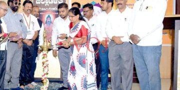 ಸವಿತಾ ಮಹರ್ಷಿ ಅವರ ತತ್ವಾದರ್ಶ ಹಾಗೂ ಮೌಲ್ಯ ಅಳವಡಿಸಿಕೊಳ್ಳಿ-ಗುರುನಾಥ್ ದಡ್ಡೆ ಕರೆ