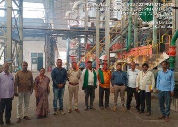 ಮರಗೂರ ಸಕ್ಕರೆ ಕಾರ್ಖಾನೆಗೆ ಅಧಿಕಾರಿಗಳ ಭೇಟಿ ತೂಕ ಮತ್ತು ಇಳುವರಿ ಪರಿಶೀಲನೆ