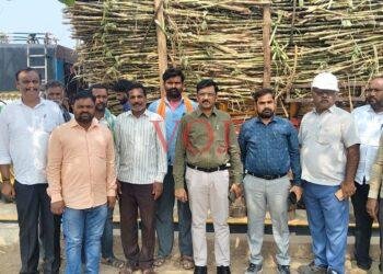ಹಿರೇಬೇವನೂರ ಸಕ್ಕರೆ ಕಾರ್ಖಾನೆಗೆ ಅಧಿಕಾರಿಗಳ ಭೇಟಿ ತೂಕ ಮತ್ತು ಇಳುವರಿ ಪರಿಶೀಲನೆ