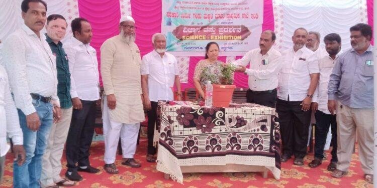 ಮಕ್ಕಳಲ್ಲಿ ಕ್ರಿಯಾತ್ಮಕ ಮನೋಭಾವ ಬೆಳೆಸಿ-ಬಿಇಓ ಮುಜಾವರ