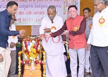 ಚಾರಿತ್ರ್ಯದ ಬದುಕು ರೂಪಿಸಿಕೊಳ್ಳಲು ನಿರಂತರ ಓದು ಅಗತ್ಯ- ಸಂತೋಷ ಬಂಡೆ