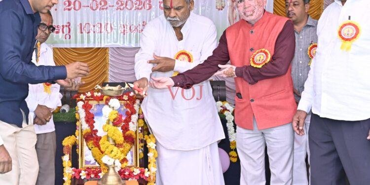 ಚಾರಿತ್ರ್ಯದ ಬದುಕು ರೂಪಿಸಿಕೊಳ್ಳಲು ನಿರಂತರ ಓದು ಅಗತ್ಯ- ಸಂತೋಷ ಬಂಡೆ