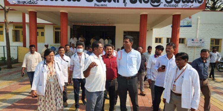ಆಲಮೇಲದಲ್ಲಿ ಕಂದಾಯ ಇಲಾಖೆ‌ ಪ್ರಗತಿ‌ ಪರಿಶೀಲಿಸಿದ ಜಿಲ್ಲಾಧಿಕಾರಿ
