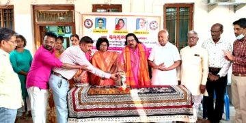 ಪೋಷಕರ ಸ್ಮರಣಾರ್ಥ ಉಚಿತ ಆರೋಗ್ಯ ಶಿಬಿರ: 120ಕ್ಕೂ ಹೆಚ್ಚು ಜನರಿಗೆ ತಪಾಸಣೆ