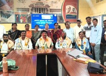 ದೇವಸ್ಥಾನದ ಮುಂದೆ ಭಕ್ತರು ಸಾಲಾಗಿ ನಿಲ್ಲುವಂತೆ, ಗ್ರಂಥಾಲಯಗಳ ಮುಂದೆ ಓದುಗರು ಸಾಲಾಗಿ ನಿಲ್ಲುವಂತಾಗಬೇಕು:ತಾಪಂ ಇಒ ವೆಂಕಟೇಶ್ ವಂದಾಲ