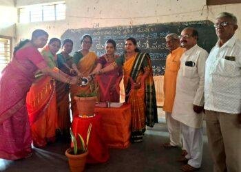 ಮಹಿಳೆ ಯಾವಾಗಲೂ ಸನ್ಮಾರ್ಗವನ್ನೇ ಅವಲಂಬಿಸುತ್ತಾಳೆ: ಸ್ನೇಹಾ ನಲವಡೆ ಪ್ರತಿಪಾದನೆ 