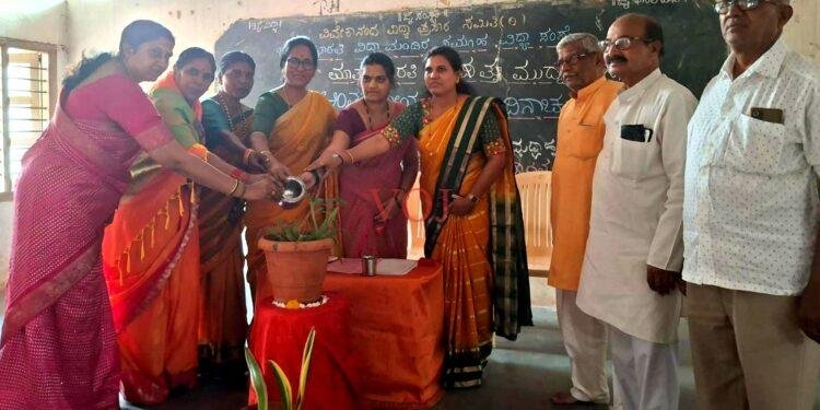 ಮಹಿಳೆ ಯಾವಾಗಲೂ ಸನ್ಮಾರ್ಗವನ್ನೇ ಅವಲಂಬಿಸುತ್ತಾಳೆ: ಸ್ನೇಹಾ ನಲವಡೆ ಪ್ರತಿಪಾದನೆ ​