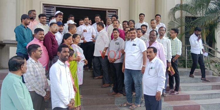 ಪಿ ಯು ಸಿ ಶಿಕ್ಷಣಕ್ಕೆ, ಹೈಸ್ಕೂಲ್ ಸೇರ್ಪಡೆ ಬೇಡ ಆಗ್ರಹಿಸಿ ಪ್ರತಿಭಟನೆ