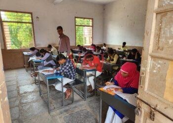 ಪರೀಕ್ಷಾ ಕೇಂದ್ರಗಳಿಗೆ ಜಿಲ್ಲಾಧಿಕಾರಿ ಡಾ.ಆನಂದ.ಕೆ ಭೇಟಿ,ಪರಿಶೀಲನೆ