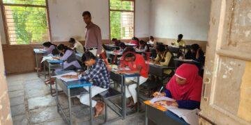 ಪರೀಕ್ಷಾ ಕೇಂದ್ರಗಳಿಗೆ ಜಿಲ್ಲಾಧಿಕಾರಿ ಡಾ.ಆನಂದ‌.ಕೆ ಭೇಟಿ,ಪರಿಶೀಲನೆ