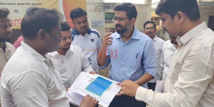 ಜಿಲ್ಲಾ ಕ್ರೀಡಾಂಗಣಕ್ಕೆ ಜಿಲ್ಲಾಧಿಕಾರಿ ಇಕ್ರಮ್ ಶರೀಫ್ ಭೇಟಿ