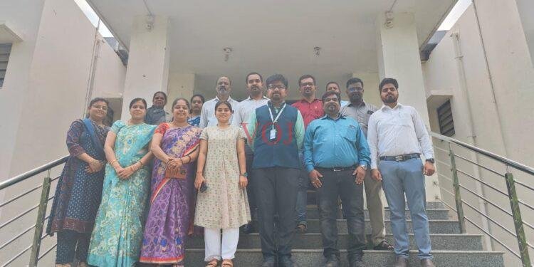 ಓರ್ವ ವಿದ್ಯಾರ್ಥಿನಿಯ ಪರೀಕ್ಷೆಗಾಗಿ 14 ಜನ ಸಿಬ್ಬಂದಿ