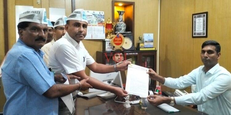 ಖಾಸಗಿ ಶಾಲೆಗಳ ಶುಲ್ಕ ಹೆಚ್ಚಳಕ್ಕೆ ಕಡಿವಾಣ ಹಾಕಲು ಜಿಲ್ಲಾ ಶುಲ್ಕ ಪರಿಶೀಲನಾ ಸಮಿತಿ ರಚನೆಗೆ ಎಎಪಿ ಆಗ್ರಹ