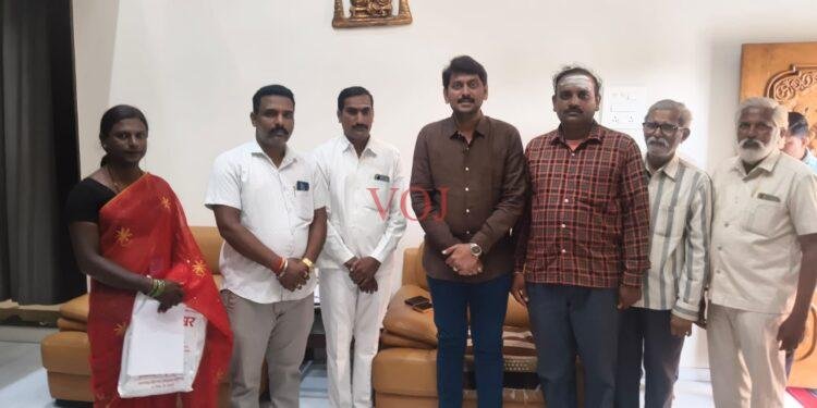 ಕಾಂಗ್ರೆಸ ಪಕ್ಷದ ಮುಖಂಡ “ಚಿದಾನಂದ ಸವದಿ” ಗೆ ಸನ್ಮಾನ