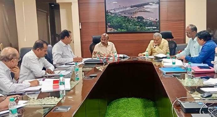ಹೊರ್ತಿ ರೇವಣಸಿದ್ದೇಶ್ವರ ಏತ ನೀರಾವರಿ ಯೋಜನೆ ಪ್ರಗತಿ ಪರಿಶೀಲನೆ ಸಭೆ
